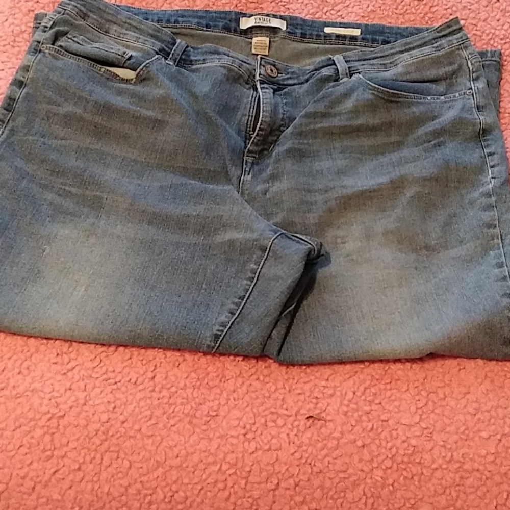 2/$15 Cropped jeans